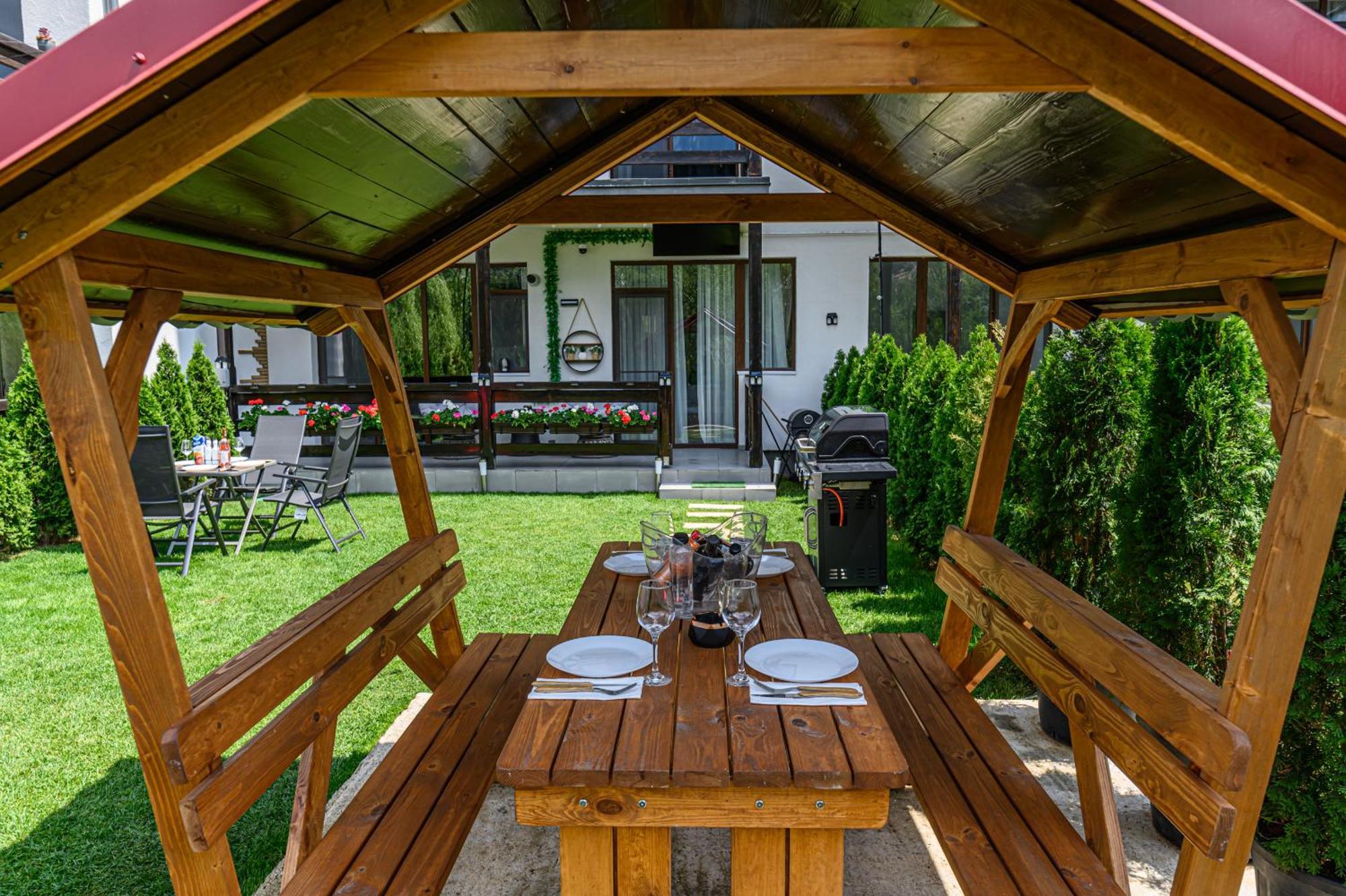 Ama Garden Apartment Busteni Luaran gambar